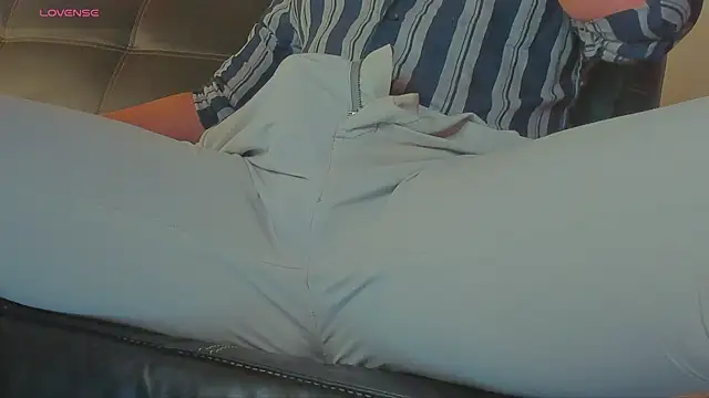 MrLonely02 online show from January 4, 2025, 2:14 am