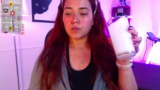 VictoriaMontero30000 online show from March 12, 2025, 4:08 am