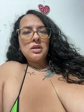 KarllaWalker online show from June 9, 2026, 1:17 am