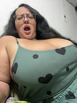Snapshot of KarllaWalker chatting on June 22, 2026, 12:45 am KarllaWalker online show from June 22, 2026, 12:45 am