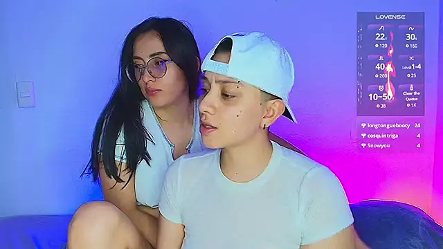 Snapshot of aron_wi chatting on December 9, 2024, 2:13 am aron wi online show from December 9, 2024, 2:13 am