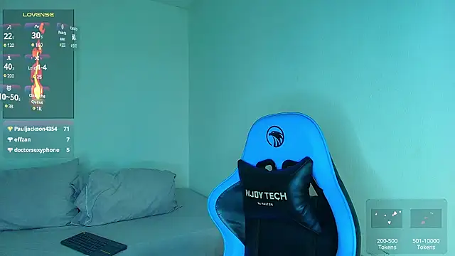 Snapshot of aron_wi chatting on January 16, 2025, 1:58 am aron wi online show from January 16, 2025, 1:58 am