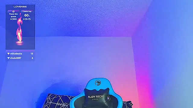 Snapshot of aron_wi chatting on January 23, 2025, 12:14 am aron wi online show from January 23, 2025, 12:14 am