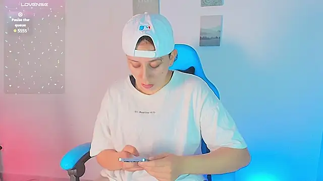 Snapshot of aron_wi chatting on March 19, 2025, 11:03 pm aron wi online show from March 19, 2025, 11:03 pm