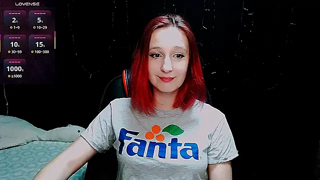 Snapshot of AgathaNoxe chatting on February 6, 2025, 1:27 am AgathaNoxe online show from February 6, 2025, 1:27 am