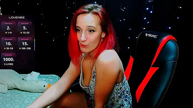 Snapshot of AgathaNoxe chatting on February 7, 2025, 12:53 am AgathaNoxe online show from February 7, 2025, 12:53 am