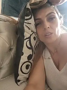 Lizzymontanaa online show from November 16, 2025, 3:50 pm