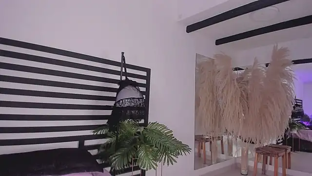 Snapshot of ariana_rosse__ chatting on January 12, 2025, 2:41 pm ariana rosse online show from January 12, 2025, 2:41 pm