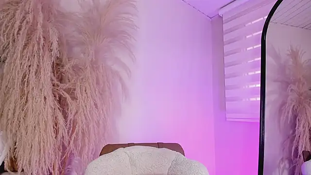 Snapshot of ariana_rosse__ chatting on February 4, 2025, 3:36 pm ariana rosse online show from February 4, 2025, 3:36 pm