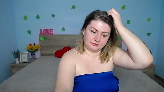 ZannaDreil online show from March 21, 2025, 4:49 am