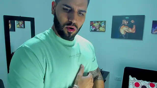 Snapshot of SamirHazard97 chatting on December 4, 2024, 2:31 am SamirHazard97 online show from December 4, 2024, 2:31 am