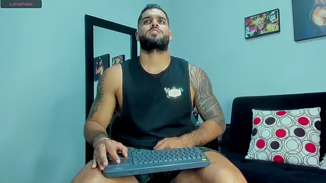 Snapshot of SamirHazard97 chatting on March 4, 2025, 1:34 am SamirHazard97 online show from March 4, 2025, 1:34 am