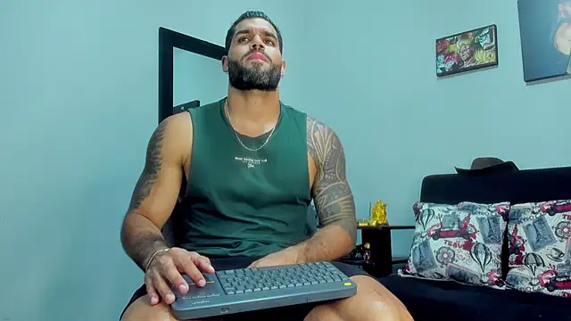 Snapshot of SamirHazard97 chatting on October 1, 2025, 8:15 pm SamirHazard97 online show from October 1, 2025, 8:15 pm