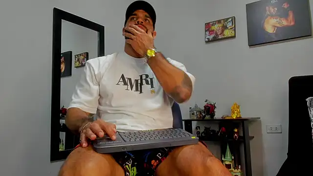 Snapshot of SamirHazard97 chatting on November 8, 2025, 8:51 pm SamirHazard97 online show from November 8, 2025, 8:51 pm