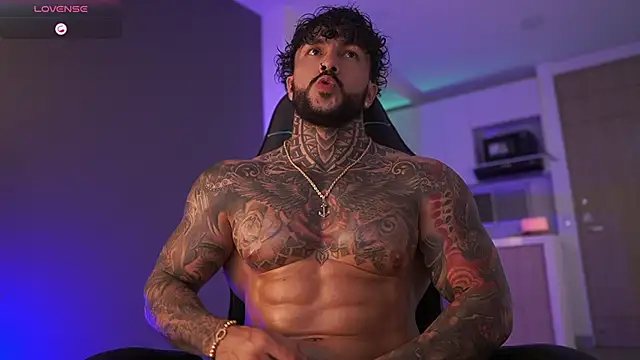 Snapshot of mariano_costa chatting on October 1, 2025, 3:23 am mariano costa online show from October 1, 2025, 3:23 am