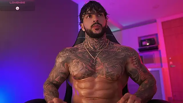 Snapshot of mariano_costa chatting on October 15, 2025, 2:33 am mariano costa online show from October 15, 2025, 2:33 am