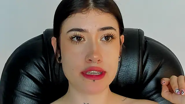 melody suarez online show from January 8, 2025, 2:25 am