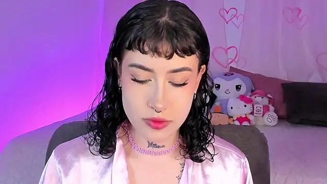 melody suarez online show from September 12, 2025, 12:11 am