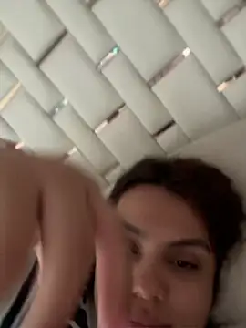 valeria2019hot online show from April 30, 2026, 4:35 pm