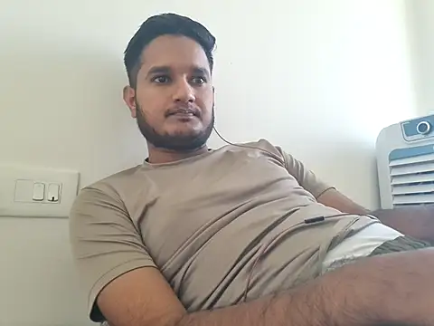 Snapshot of Jonrobinso chatting on June 21, 2026, 4:37 am Jonrobinso online show from June 21, 2026, 4:37 am