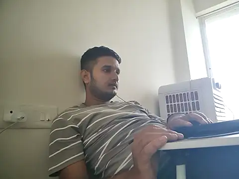 Snapshot of Jonrobinso chatting on August 1, 2026, 6:01 am Jonrobinso online show from August 1, 2026, 6:01 am