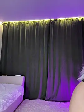 Snapshot of LoveLuna_ chatting on May 25, 2026, 9:10 pm LoveLuna online show from May 25, 2026, 9:10 pm