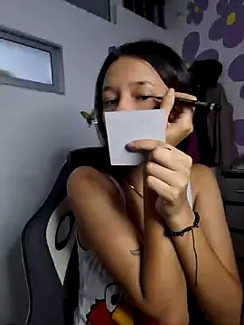 Snapshot of _Denis_sweet chatting on January 24, 2025, 1:24 am Denis sweet online show from January 24, 2025, 1:24 am