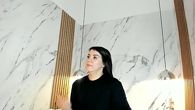 Snapshot of MelaniieRoux chatting on July 26, 2026, 3:04 am MelaniieRoux online show from July 26, 2026, 3:04 am
