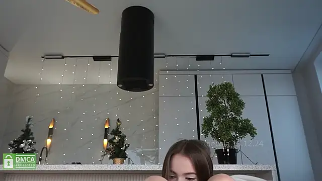 Snapshot of hecola chatting on December 15, 2024, 7:35 am hecola online show from December 15, 2024, 7:35 am