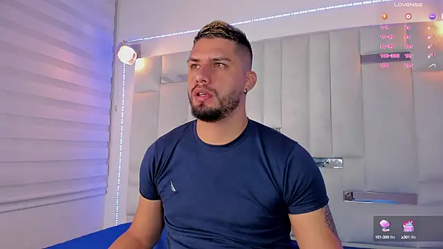 Snapshot of Jacoob19_ chatting on January 8, 2025, 1:20 pm Jacoob19 online show from January 8, 2025, 1:20 pm