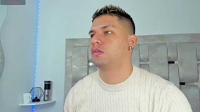 Snapshot of Jacoob19_ chatting on January 17, 2025, 1:03 pm Jacoob19 online show from January 17, 2025, 1:03 pm