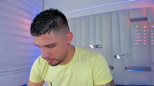 Snapshot of Jacoob19_ chatting on January 31, 2025, 4:38 pm Jacoob19 online show from January 31, 2025, 4:38 pm