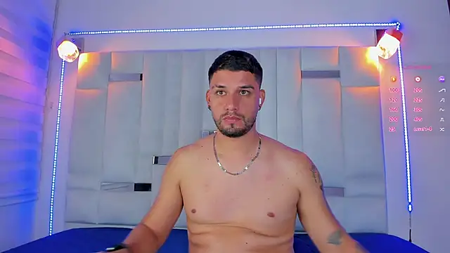 Snapshot of Jacoob19_ chatting on February 4, 2025, 6:49 pm Jacoob19 online show from February 4, 2025, 6:49 pm