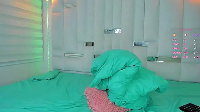 Snapshot of Jacoob19_ chatting on February 24, 2025, 3:20 pm Jacoob19 online show from February 24, 2025, 3:20 pm