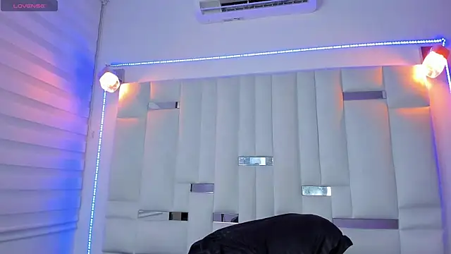 Snapshot of Jacoob19_ chatting on March 6, 2025, 12:30 pm Jacoob19 online show from March 6, 2025, 12:30 pm