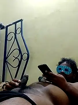 karthick25 online show from November 16, 2025, 9:26 am