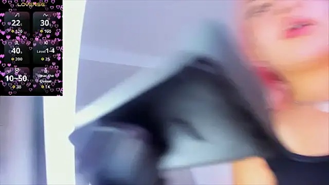 Snapshot of sammymoon chatting on October 4, 2025, 5:33 pm sammymoon online show from October 4, 2025, 5:33 pm