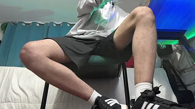 Snapshot of Saturno_v chatting on January 9, 2025, 10:09 pm Saturno v online show from January 9, 2025, 10:09 pm