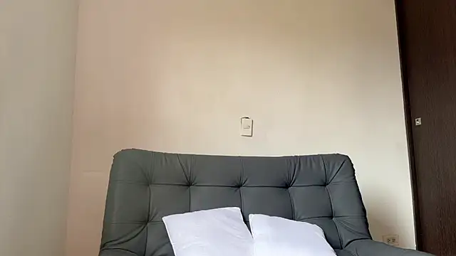 Snapshot of Saturno_v chatting on March 12, 2025, 5:07 pm Saturno v online show from March 12, 2025, 5:07 pm