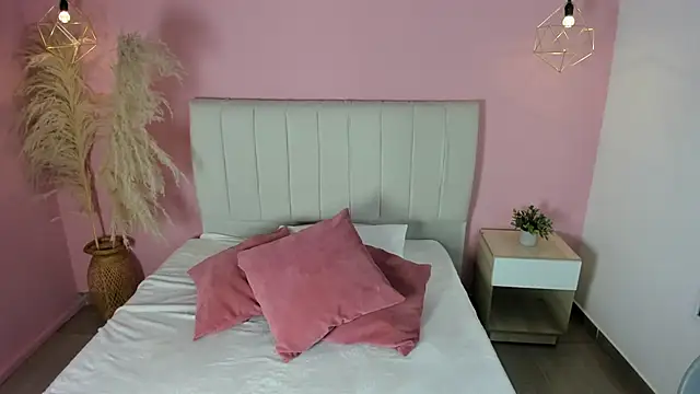 escarleth   online show from February 26, 2026, 5:23 pm