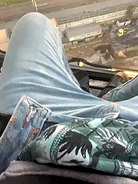 zilzop online show from December 16, 2025, 1:16 pm