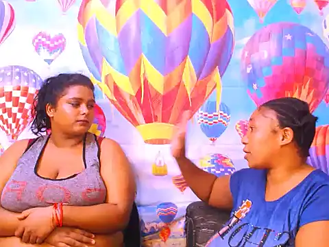 Snapshot of SexcGals chatting on December 15, 2024, 8:04 pm SexcGals online show from December 15, 2024, 8:04 pm