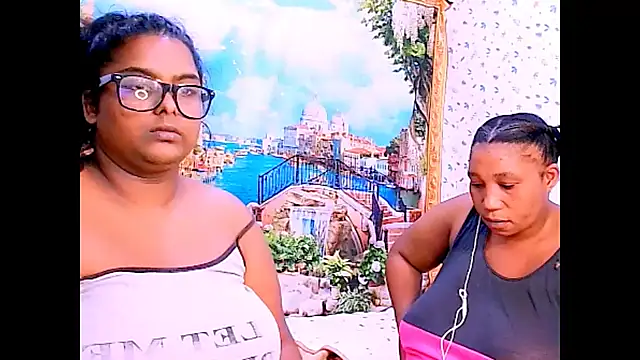 Snapshot of SexcGals chatting on March 29, 2026, 7:25 pm SexcGals online show from March 29, 2026, 7:25 pm