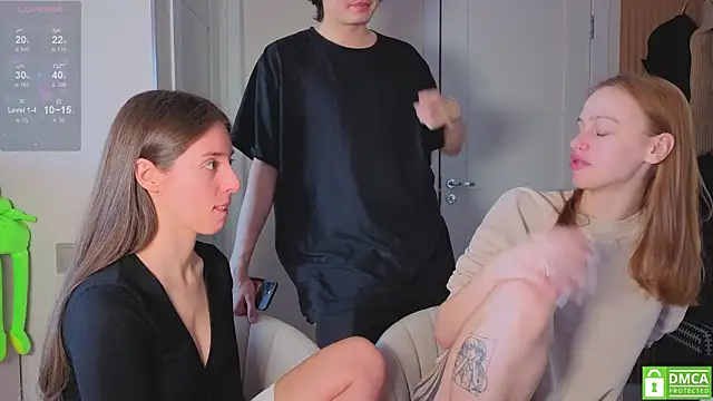 fcjuicy pussy online show from March 17, 2026, 8:28 am