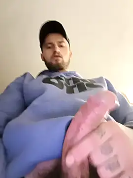 wariacik0024 online show from February 8, 2026, 5:16 pm