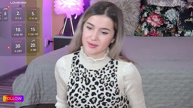 Snapshot of Sarah-Hart chatting on February 6, 2025, 8:50 am Sarah-Hart online show from February 6, 2025, 8:50 am