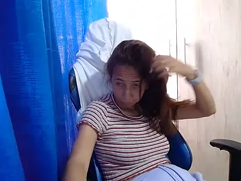 Erotic latina online show from February 28, 2025, 10:17 pm