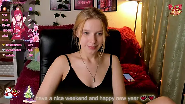 Snapshot of KarambaMoon chatting on December 7, 2024, 2:09 am KarambaMoon online show from December 7, 2024, 2:09 am