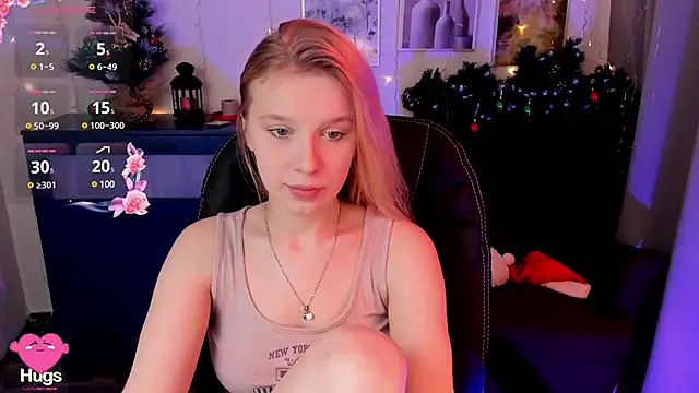 Snapshot of KarambaMoon chatting on January 9, 2025, 8:33 pm KarambaMoon online show from January 9, 2025, 8:33 pm