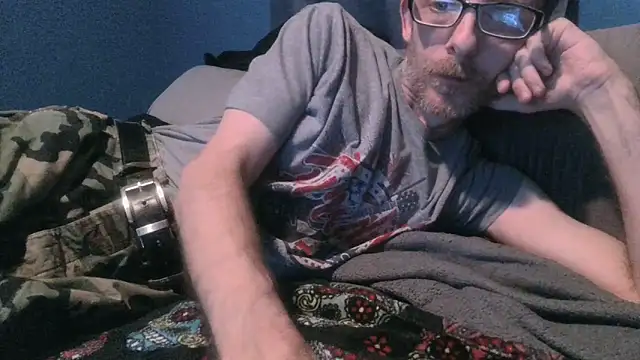 Snapshot of MysteriousFire23 chatting on December 18, 2025, 1:00 am MysteriousFire23 online show from December 18, 2025, 1:00 am